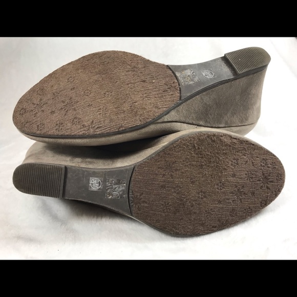 CL by Laundry Valerie booties in taupe suede - Picture 6 of 8